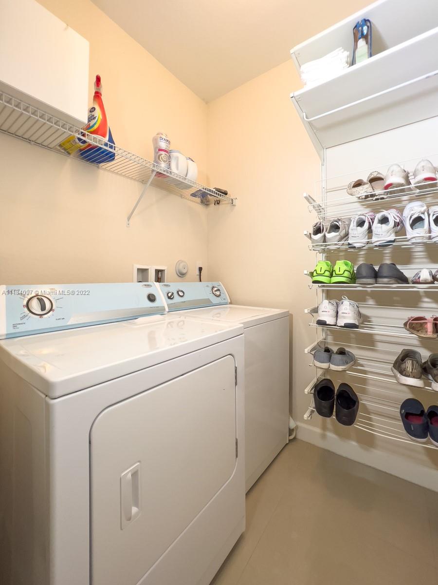 10760 NW 74TH LN Unit: 19760