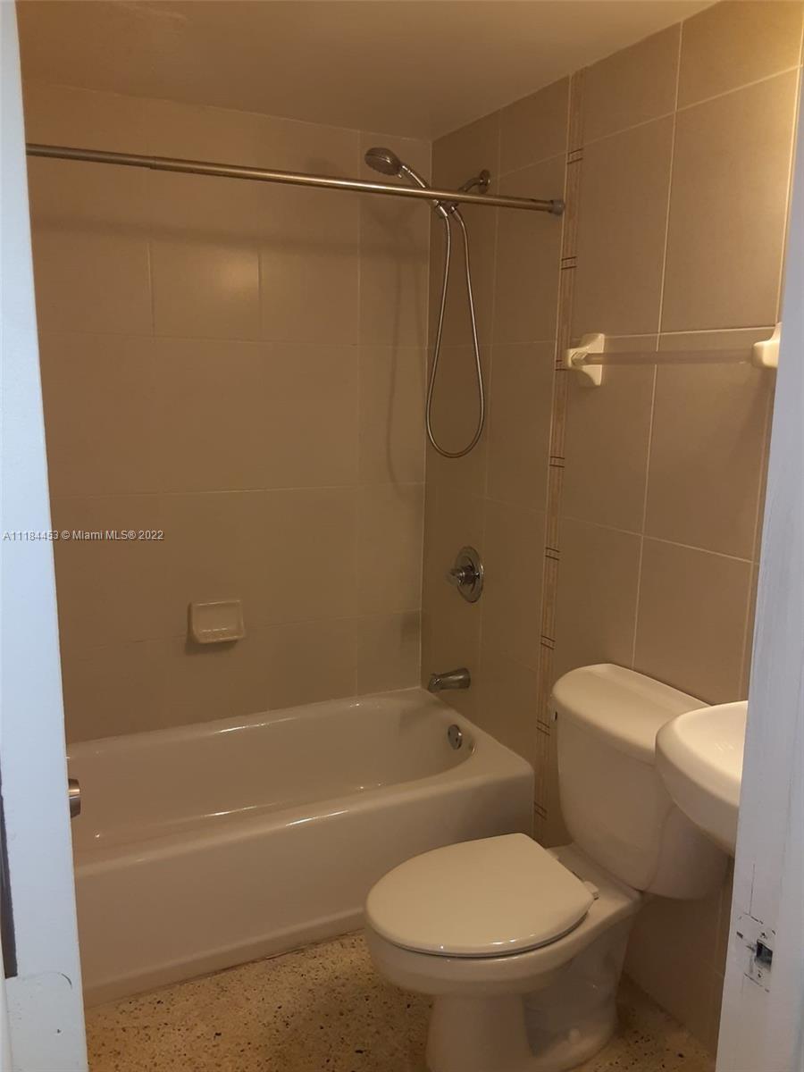 515 SW 3rd St Unit: 3