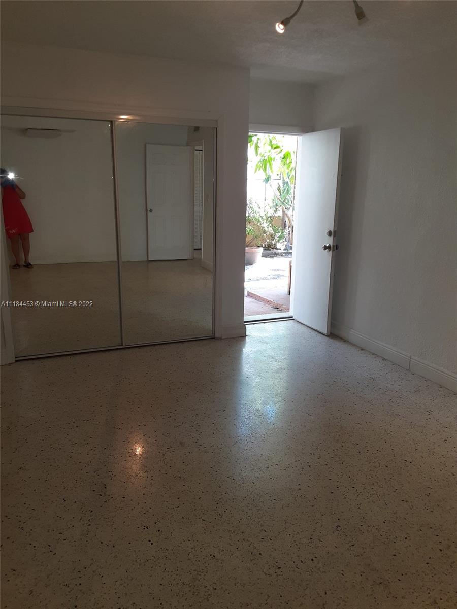 515 SW 3rd St Unit: 3