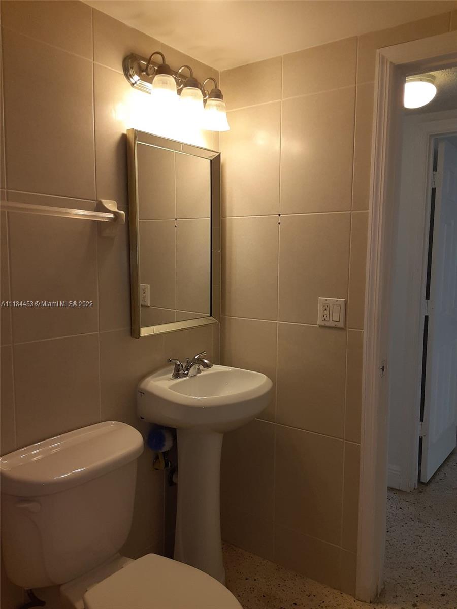 515 SW 3rd St Unit: 3