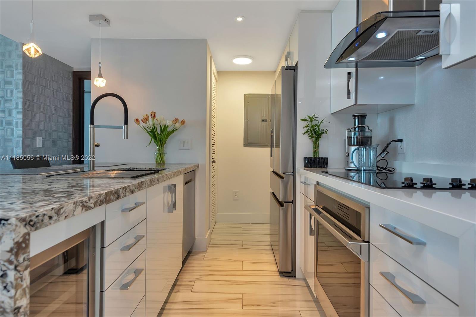 185 SW 7th St Unit: 1609