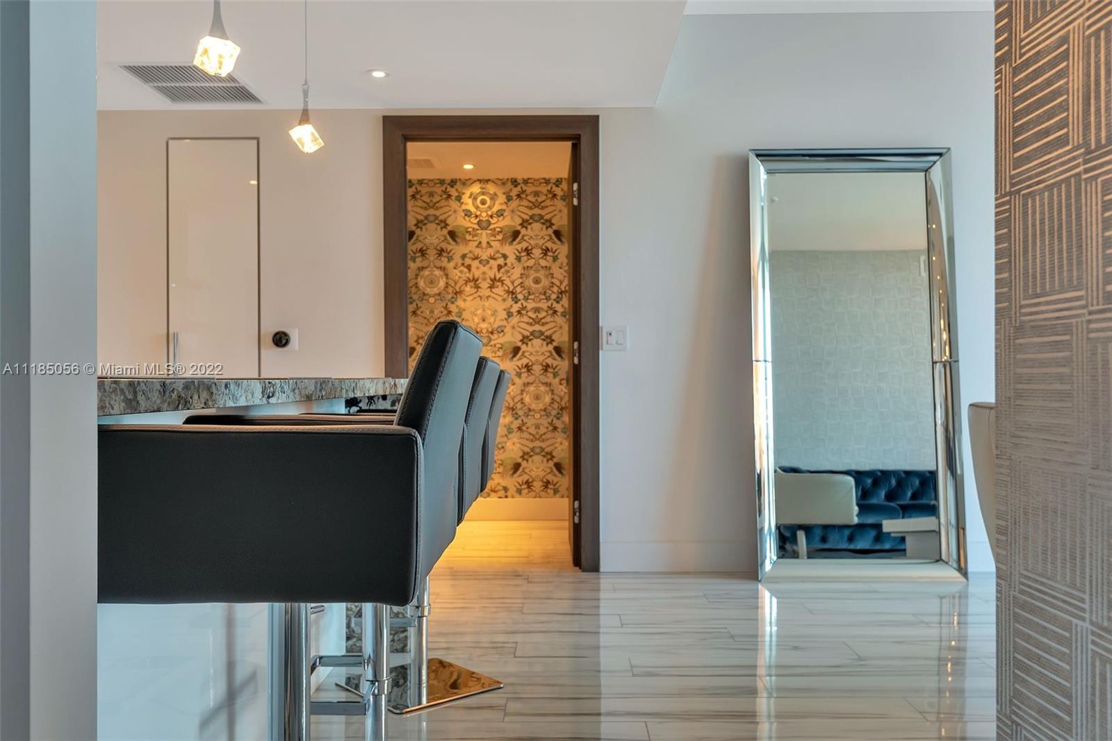 185 SW 7th St Unit: 1609