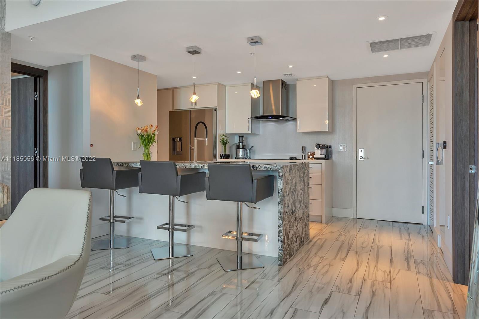 185 SW 7th St Unit: 1609