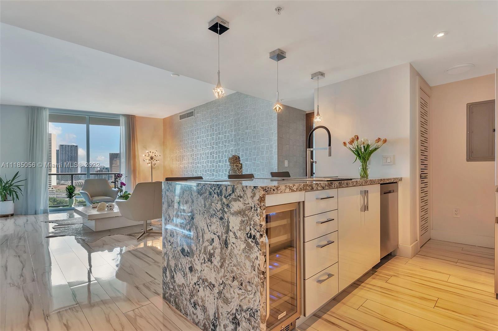 185 SW 7th St Unit: 1609
