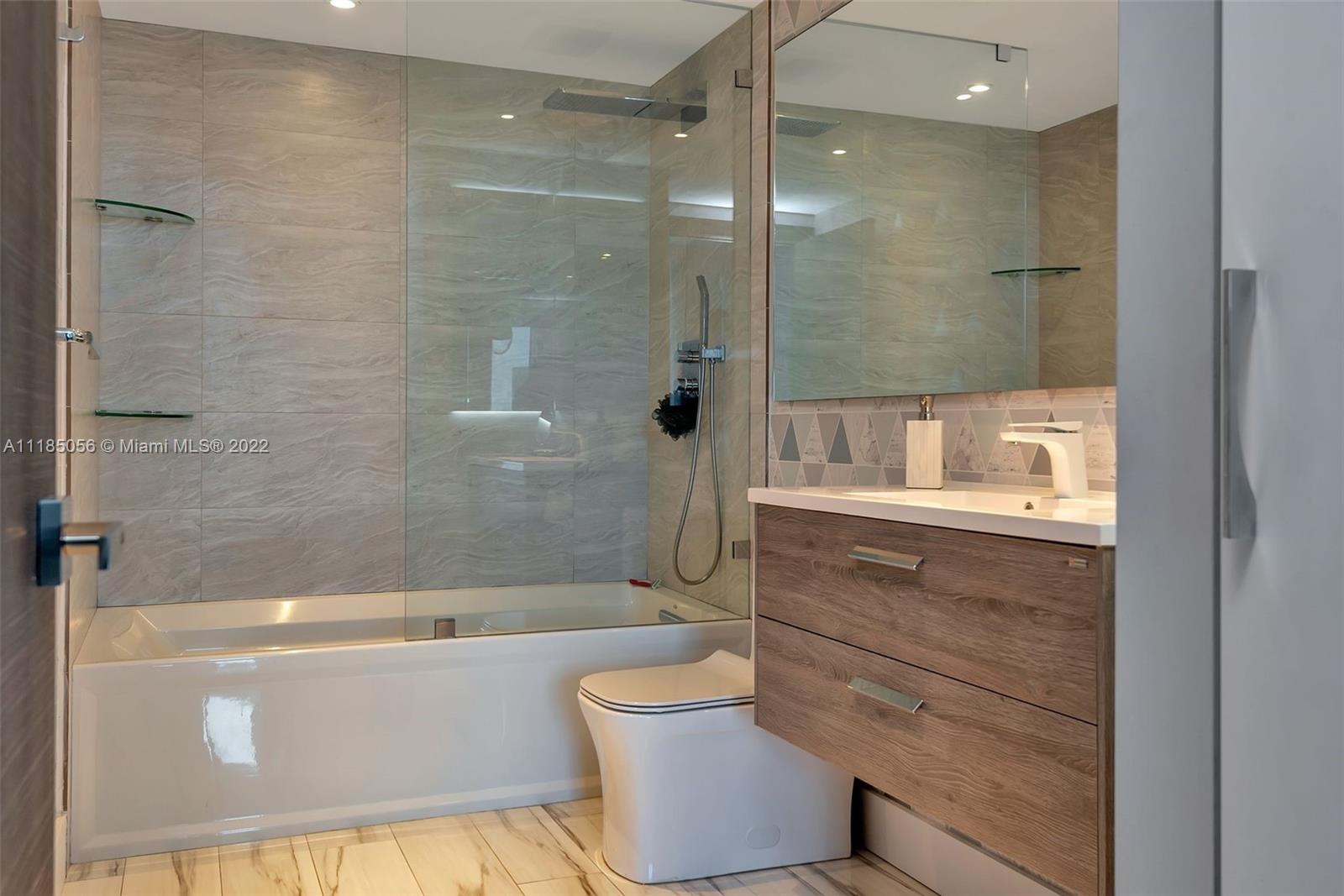 185 SW 7th St Unit: 1609