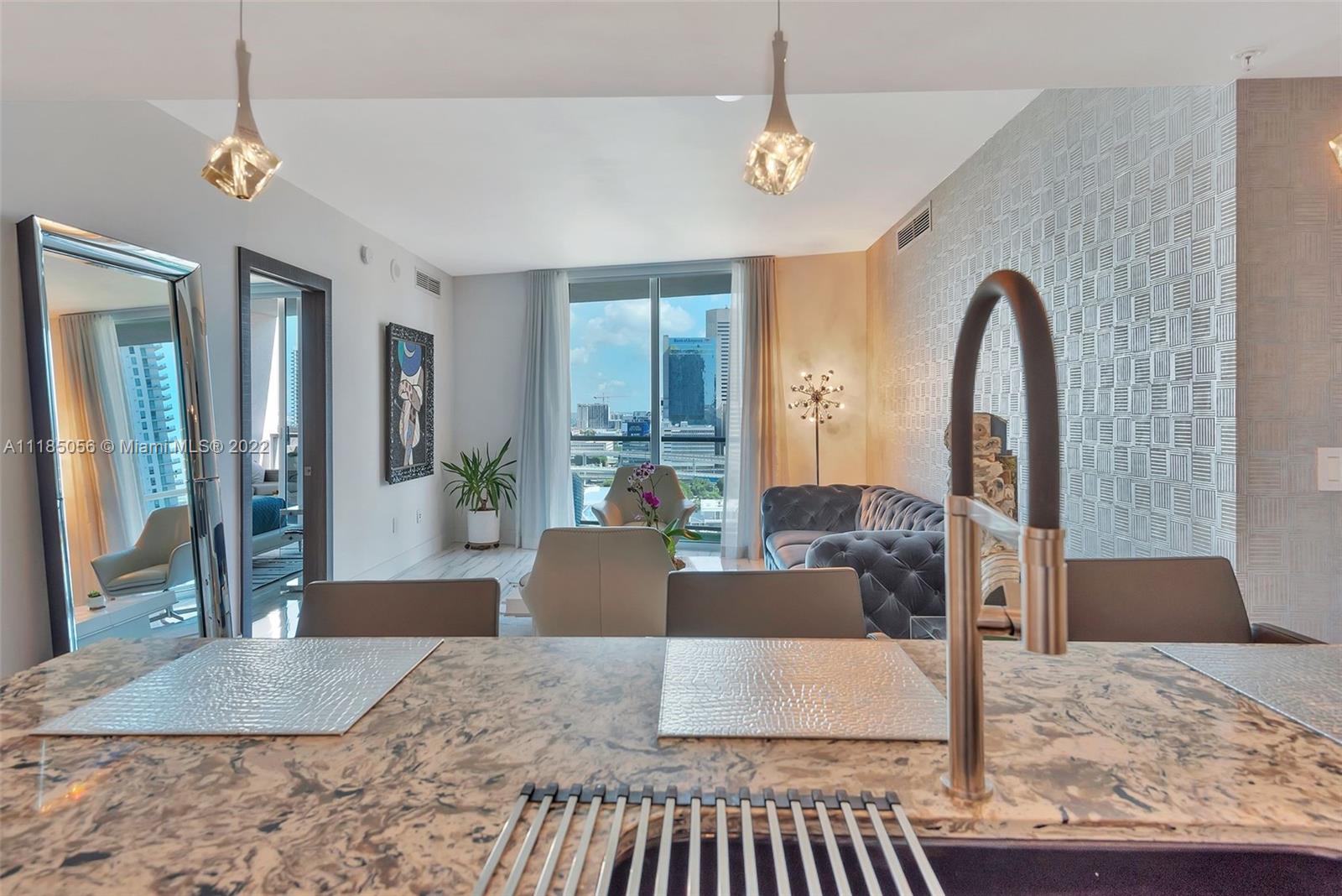 185 SW 7th St Unit: 1609