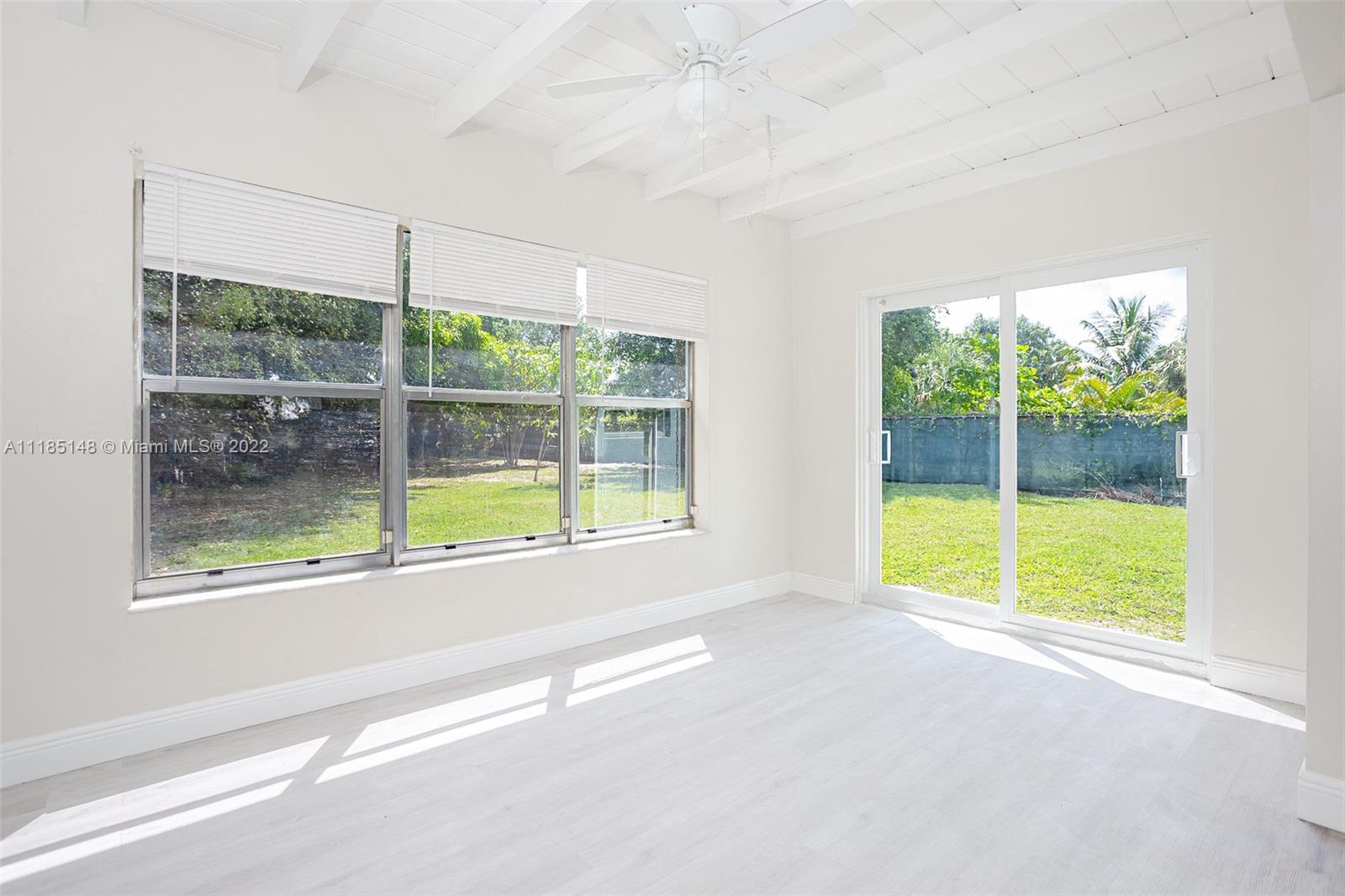 570 NW 33rd Ave
