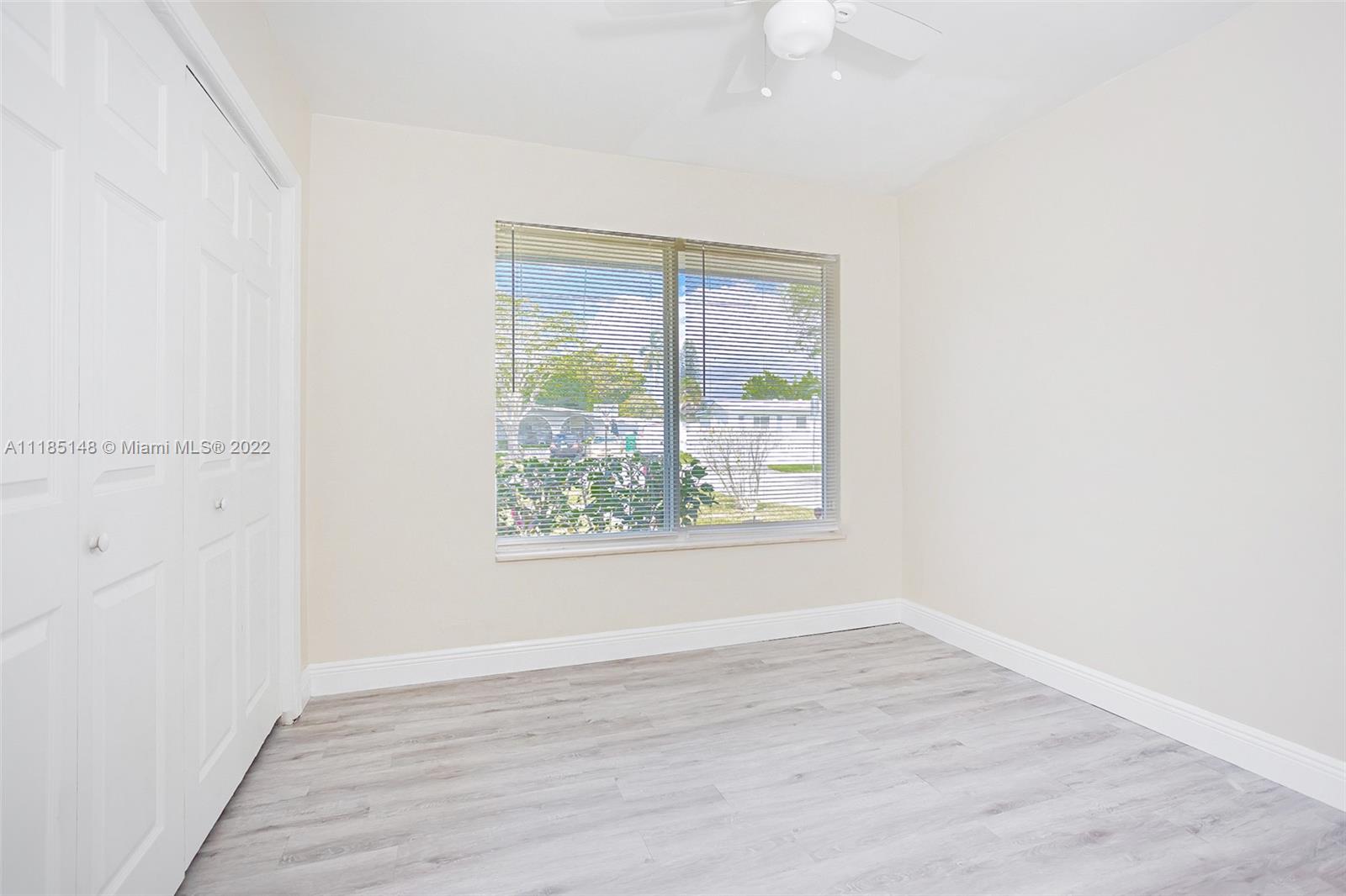 570 NW 33rd Ave