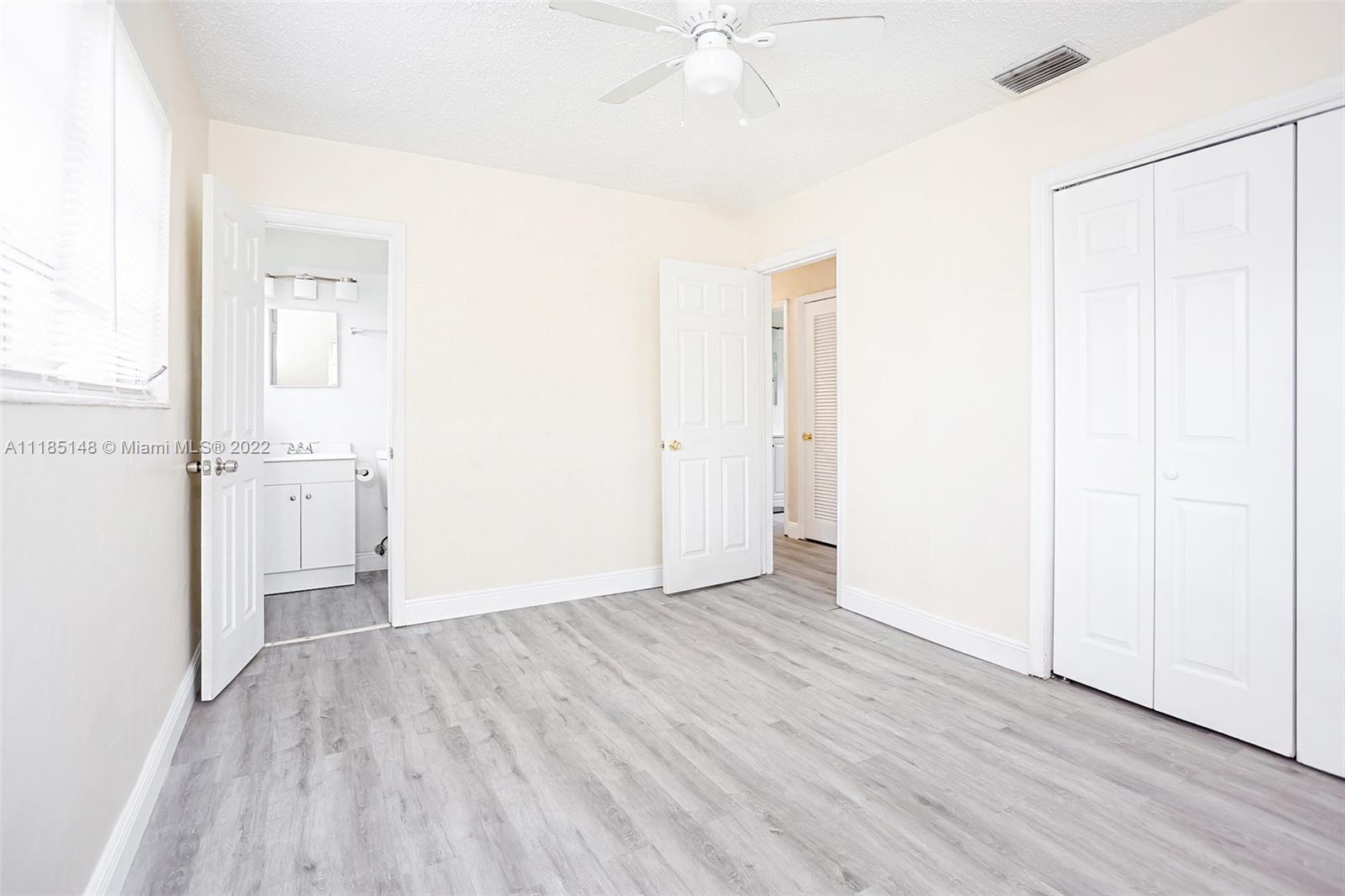 570 NW 33rd Ave