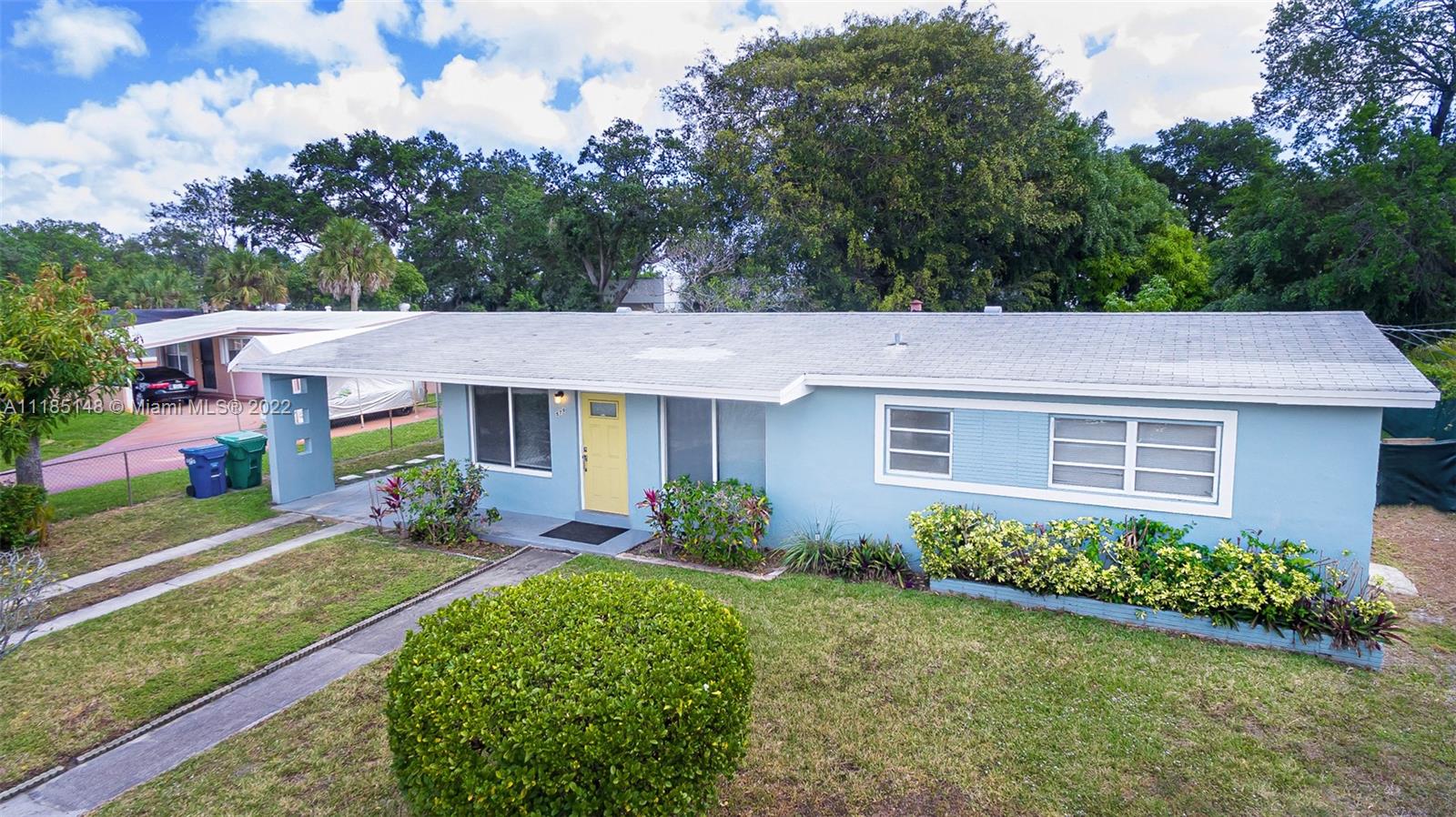 570 NW 33rd Ave