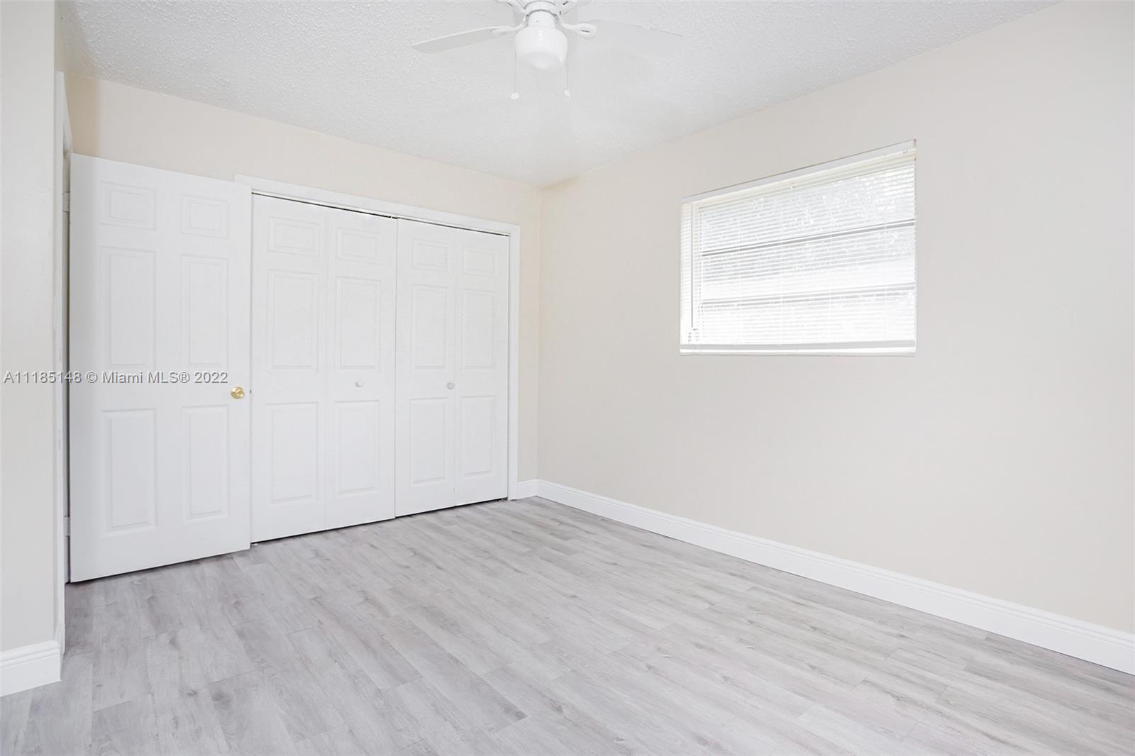 570 NW 33rd Ave