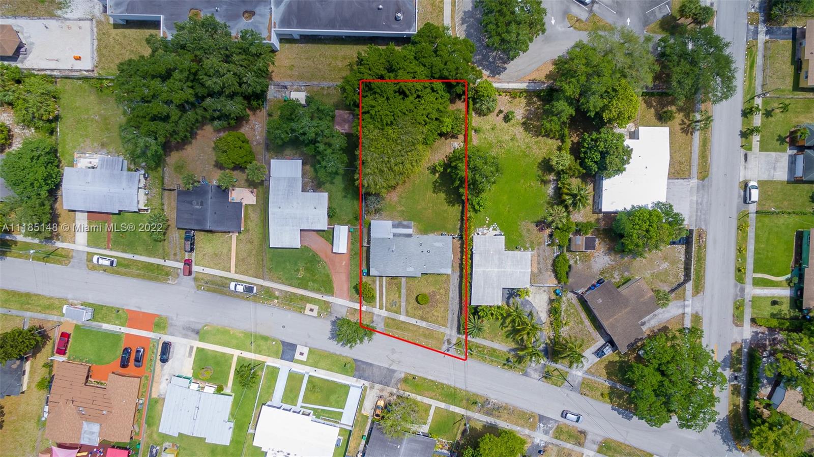 570 NW 33rd Ave