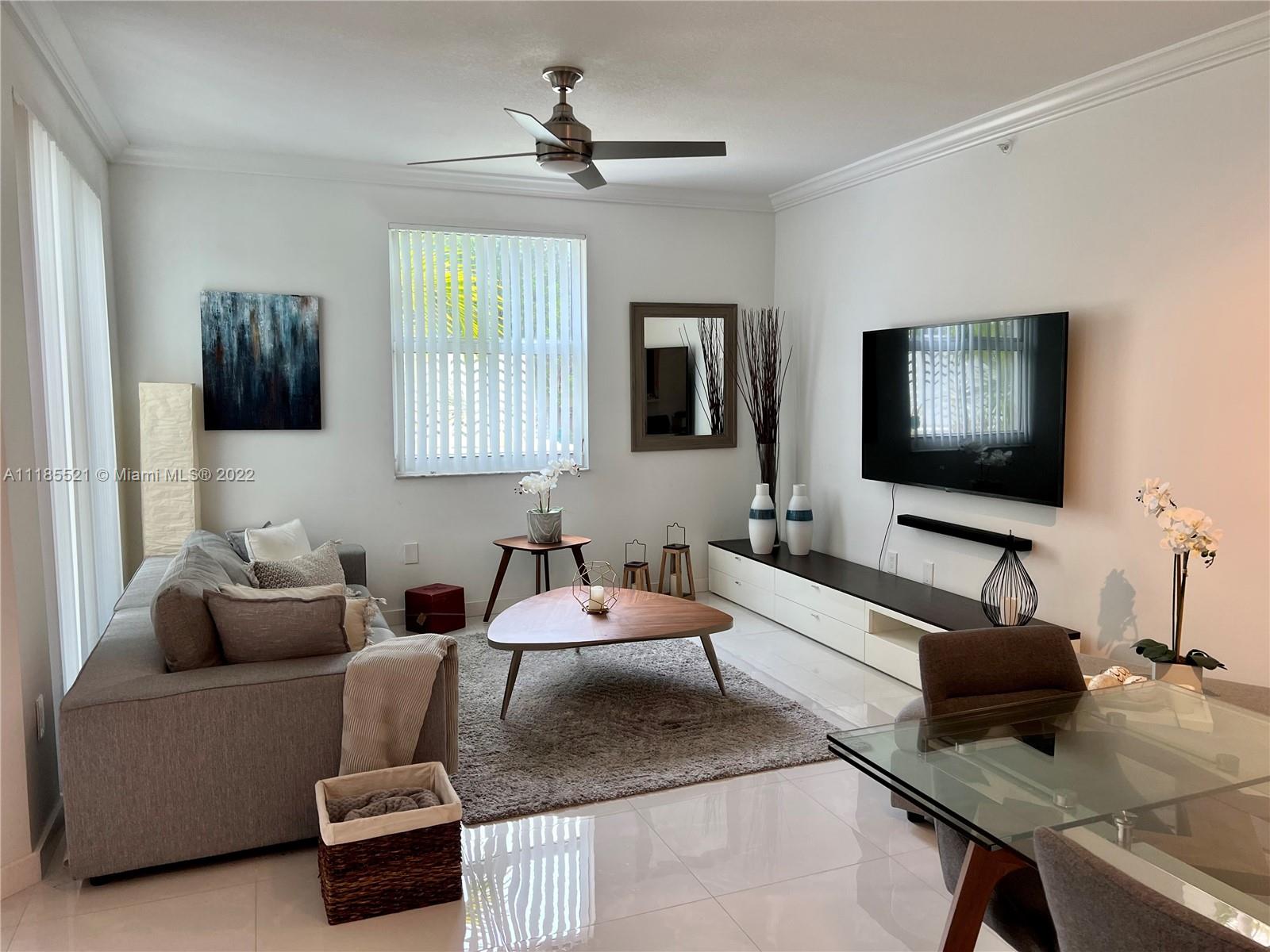 9172 Collins Ave Unit: 15