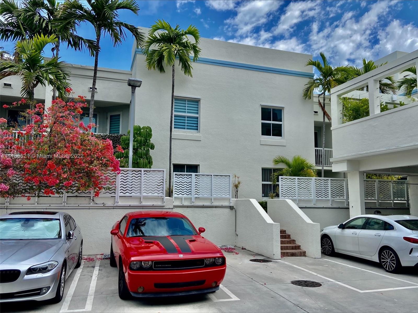 9172 Collins Ave Unit: 15