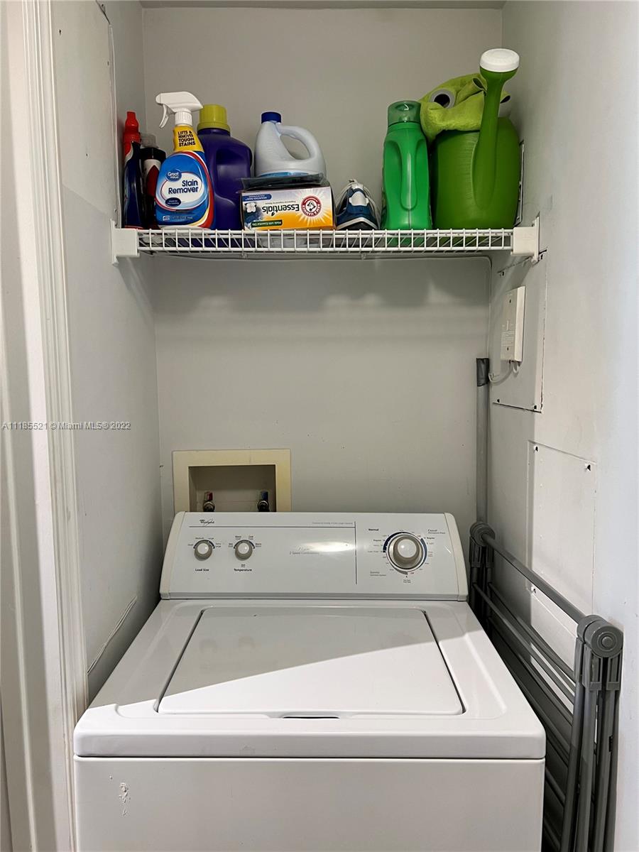 9172 Collins Ave Unit: 15