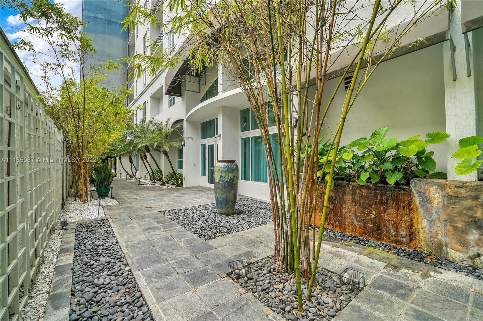 234 NE 3rd St Unit: 702