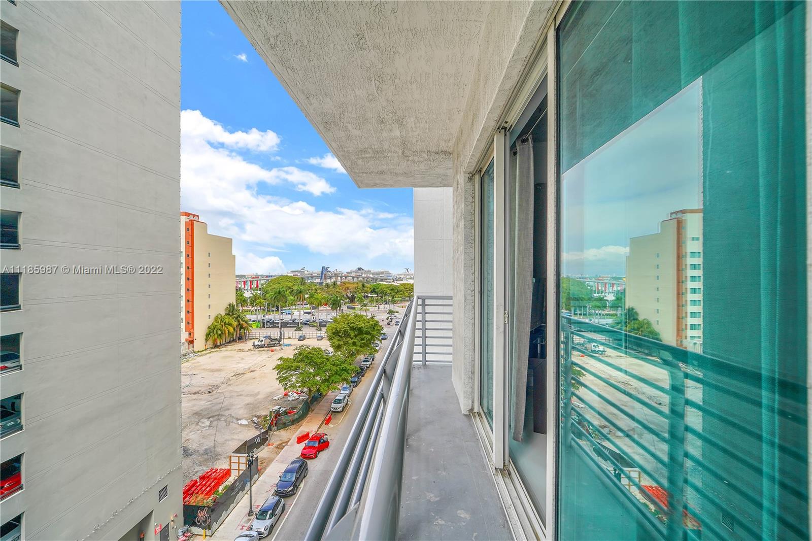 234 NE 3rd St Unit: 702