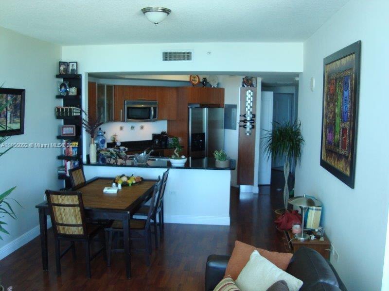480 NE 30 Unit: 1206