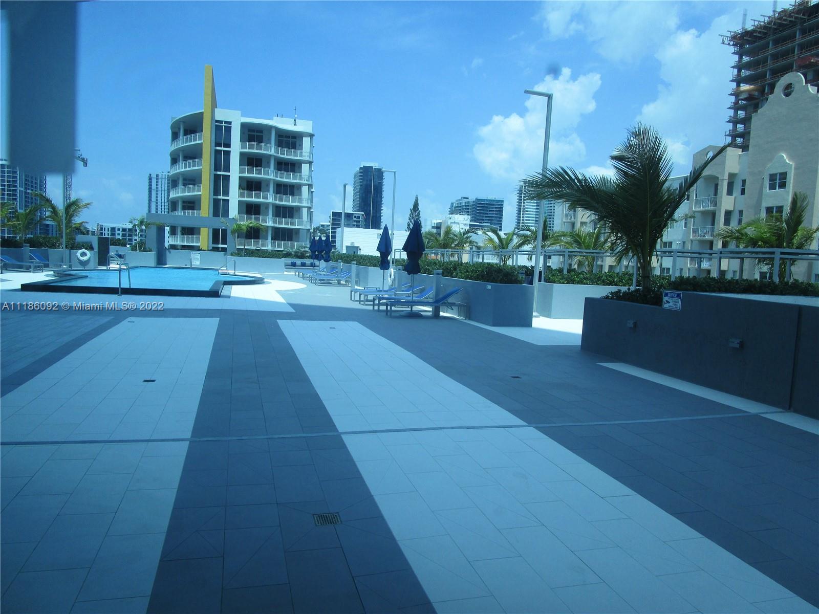 480 NE 30 Unit: 1206