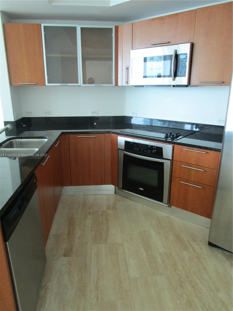 480 NE 30 Unit: 1206