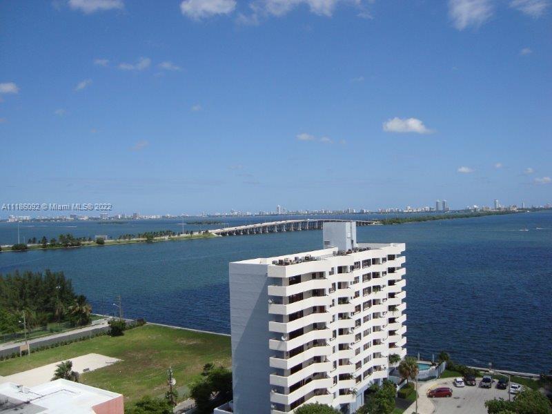 480 NE 30 Unit: 1206