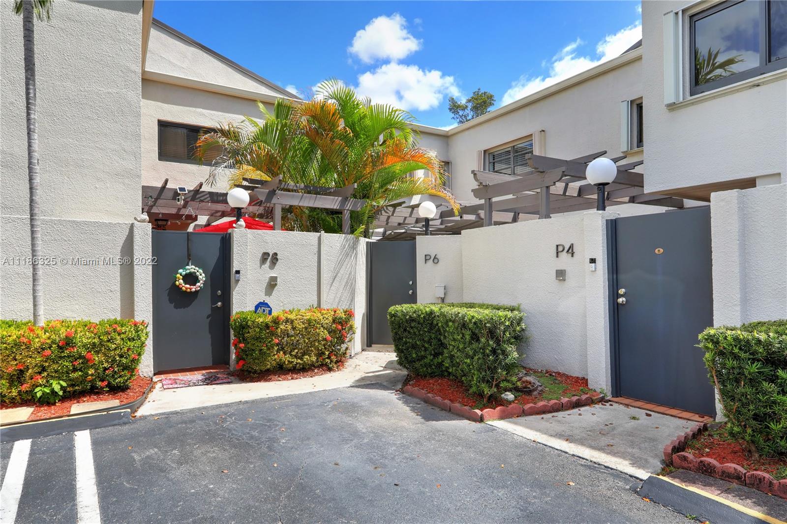 4700 SW 67th Ave Unit: P6