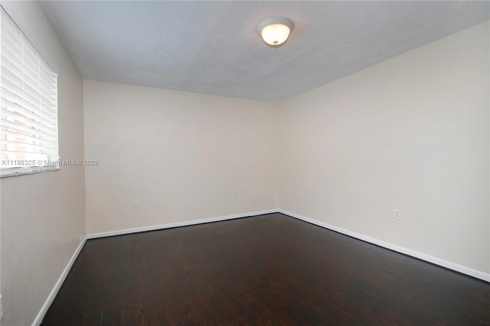 4700 SW 67th Ave Unit: P6