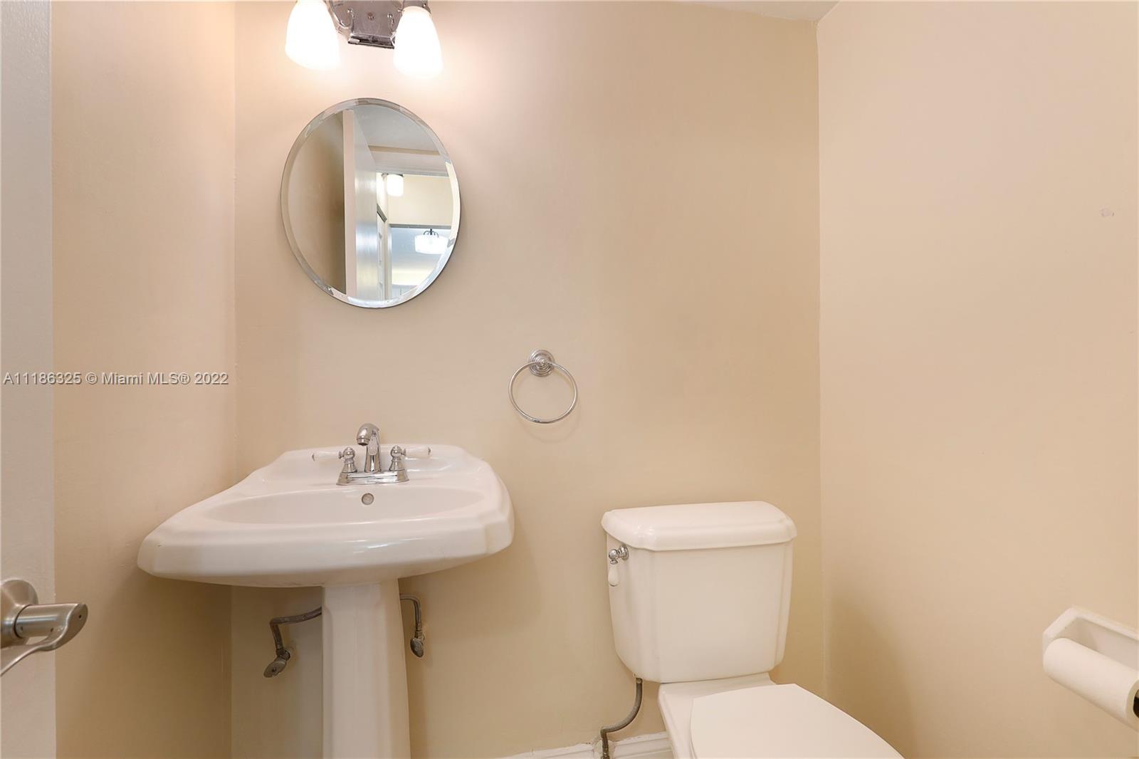 4700 SW 67th Ave Unit: P6