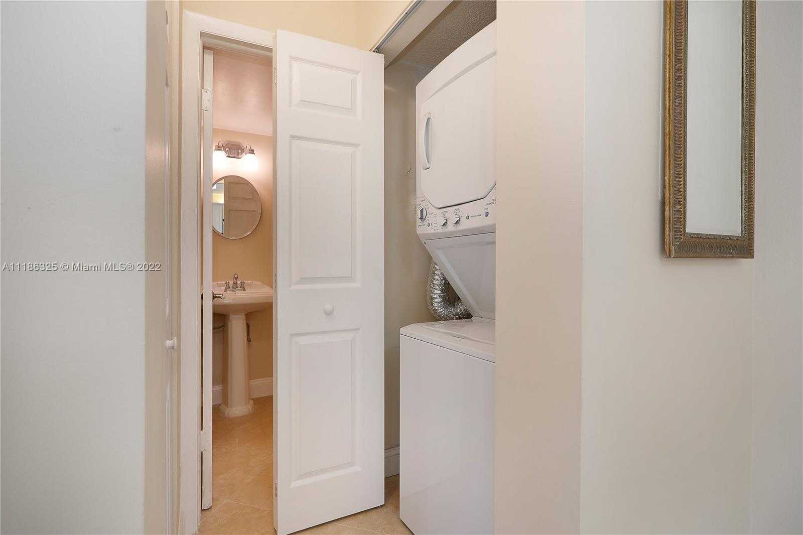 4700 SW 67th Ave Unit: P6