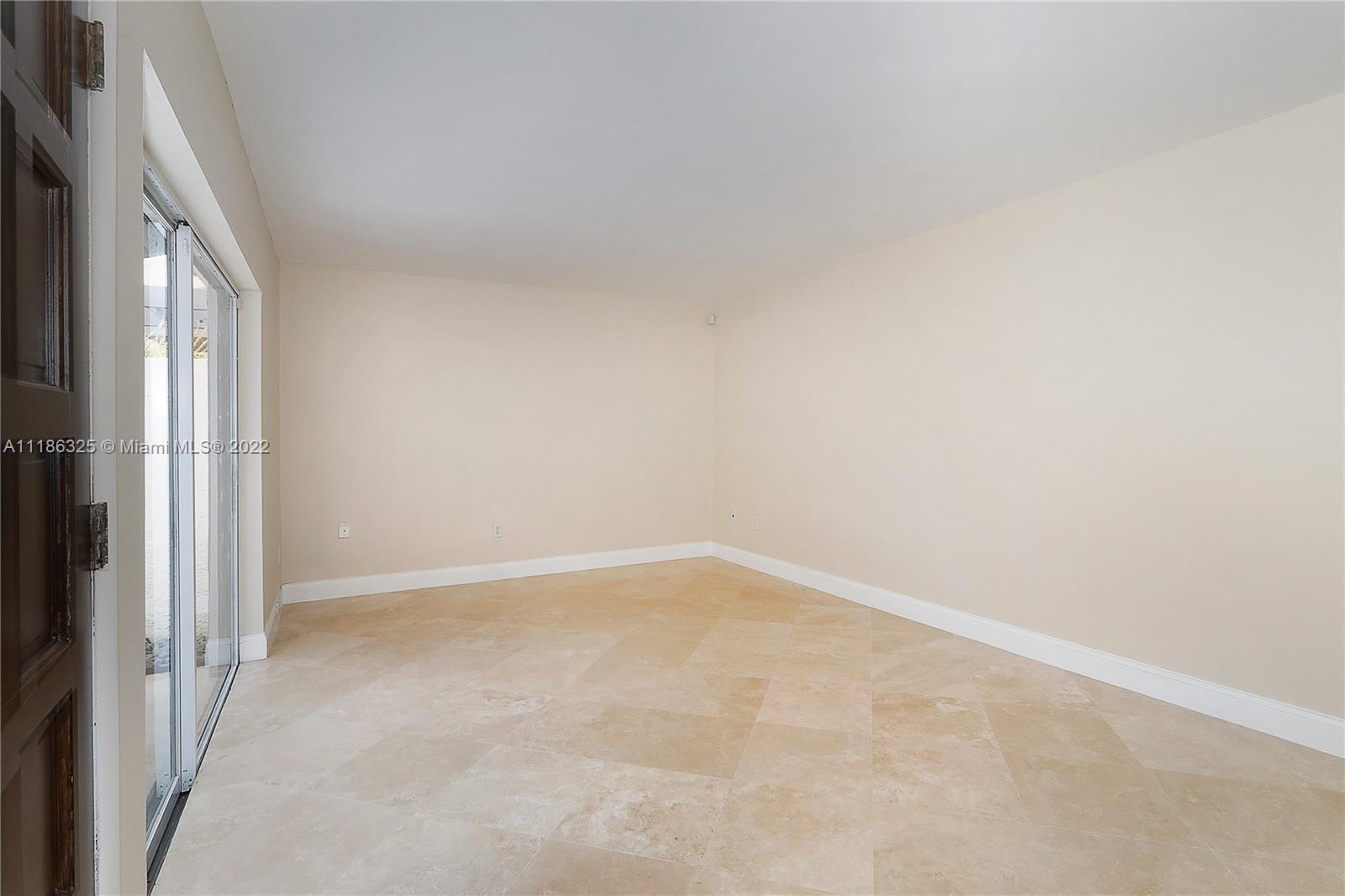 4700 SW 67th Ave Unit: P6