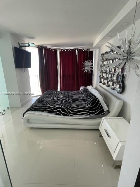 7601 E Treasure Dr Unit: 2223
