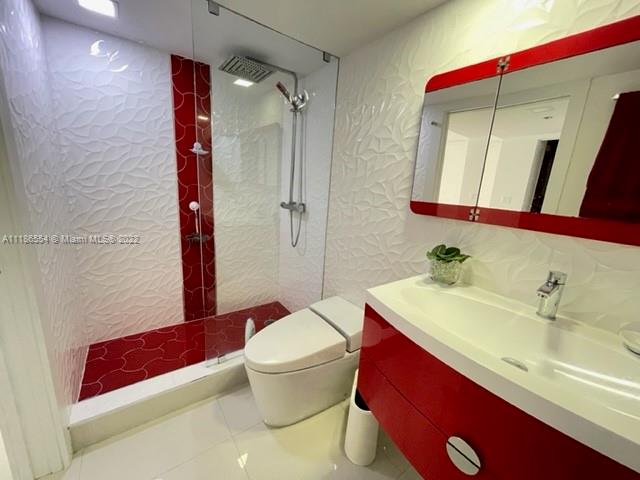 7601 E Treasure Dr Unit: 2223