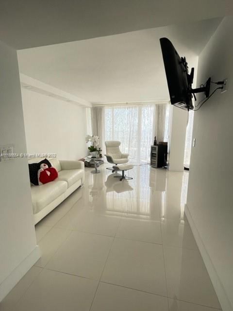 7601 E Treasure Dr Unit: 2223