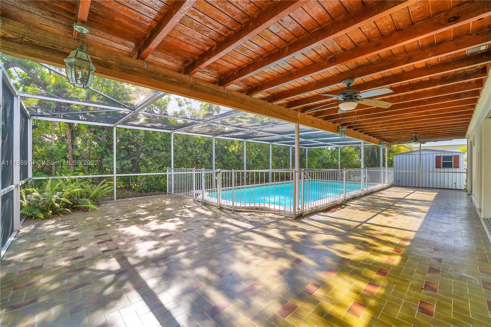 1621 SW 102nd Ave