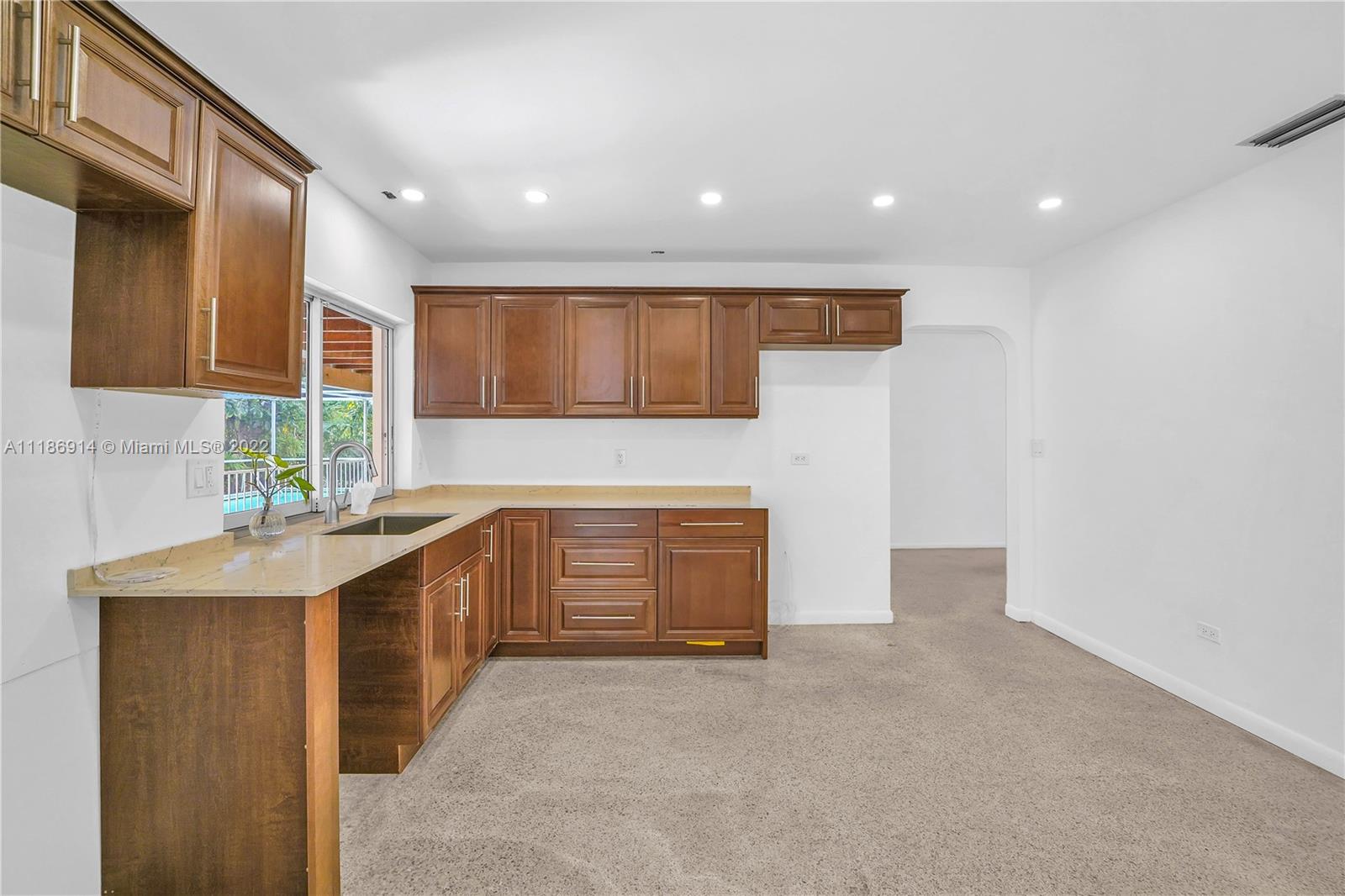 1621 SW 102nd Ave