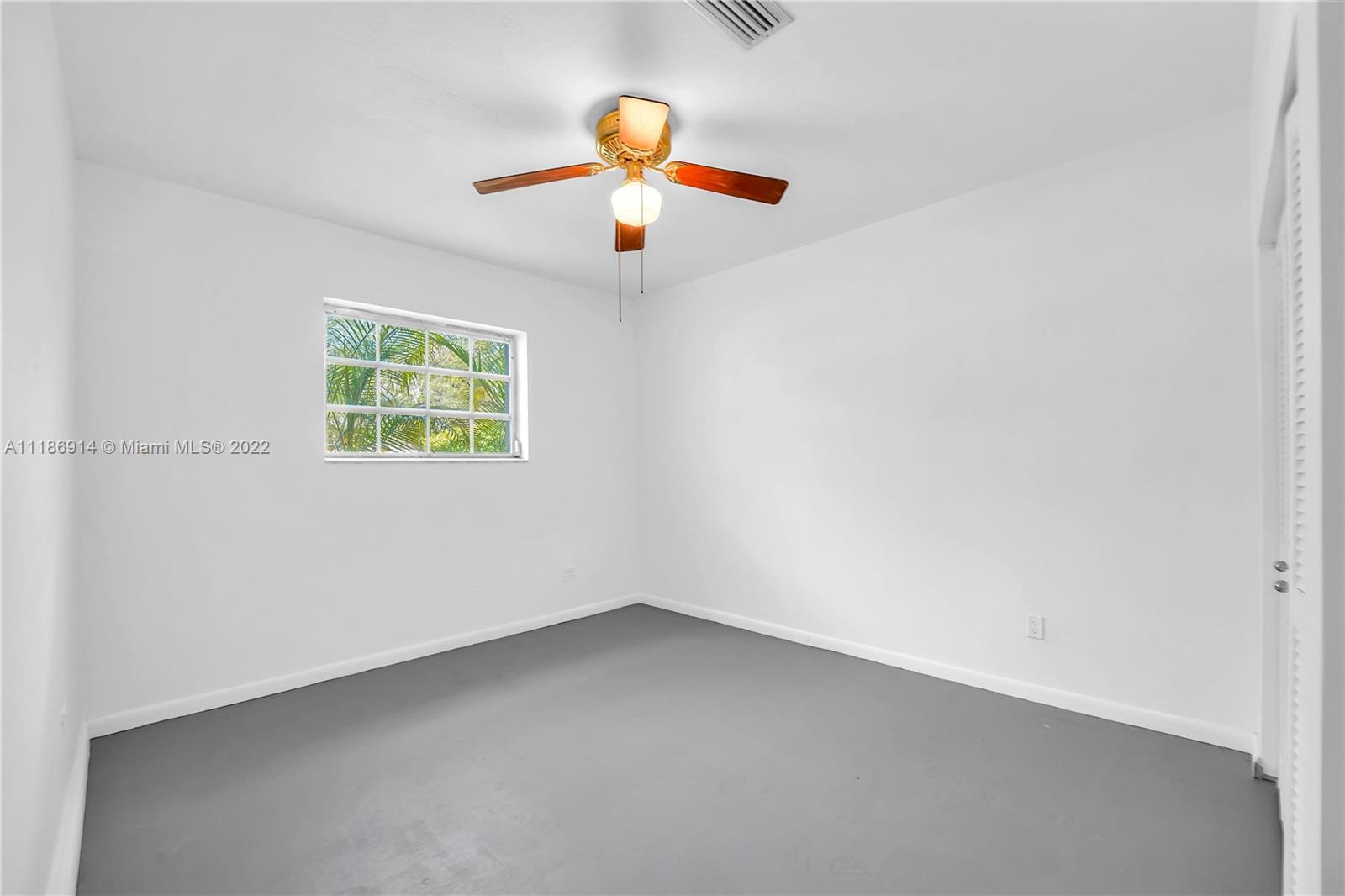 1621 SW 102nd Ave