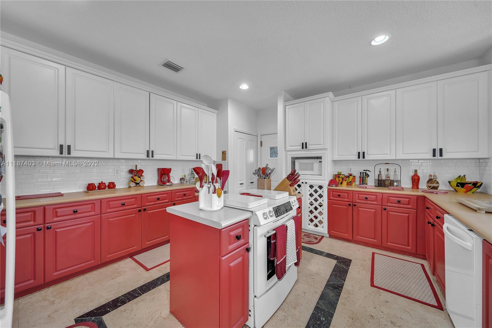 16158 SW 36th Ct