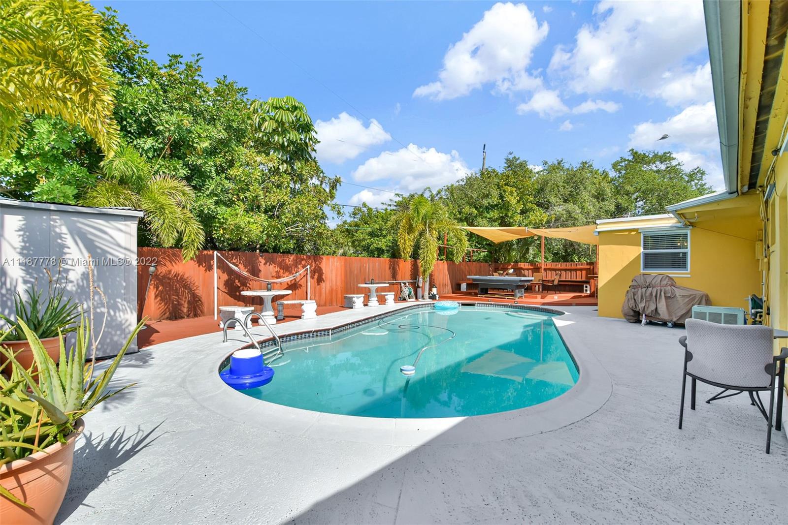 730 N 64th Ave