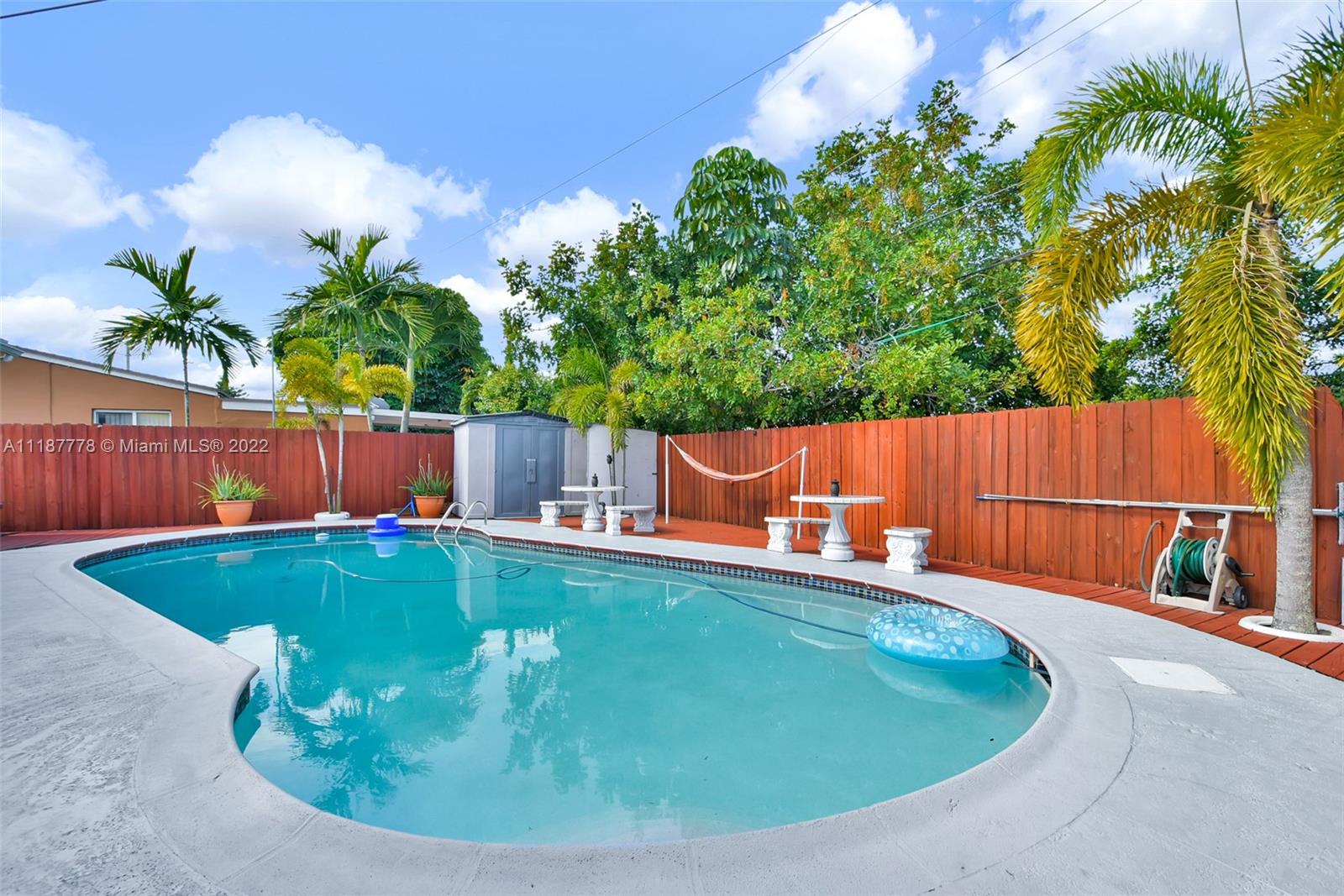 730 N 64th Ave