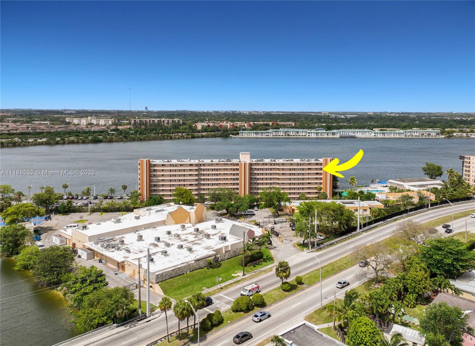1075 NE Miami Gardens Dr Unit: 711