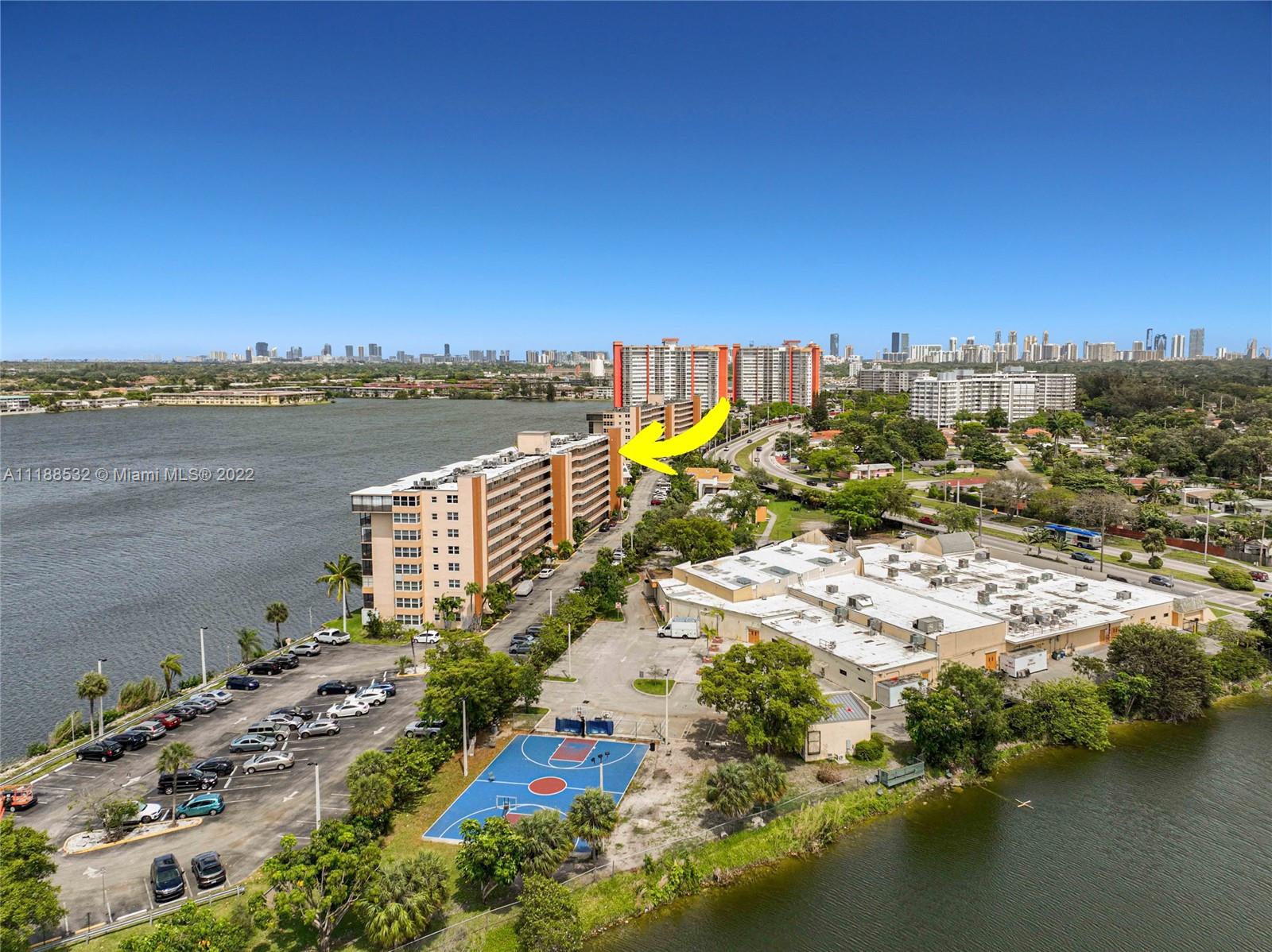 1075 NE Miami Gardens Dr Unit: 711