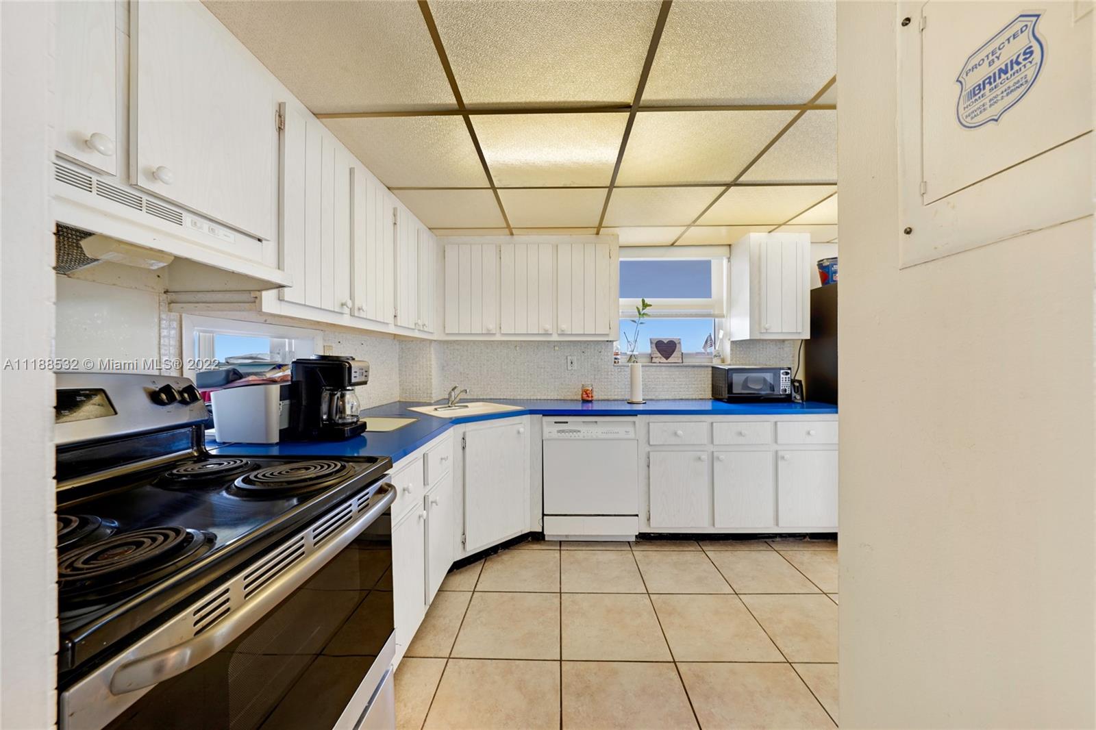 1075 NE Miami Gardens Dr Unit: 711