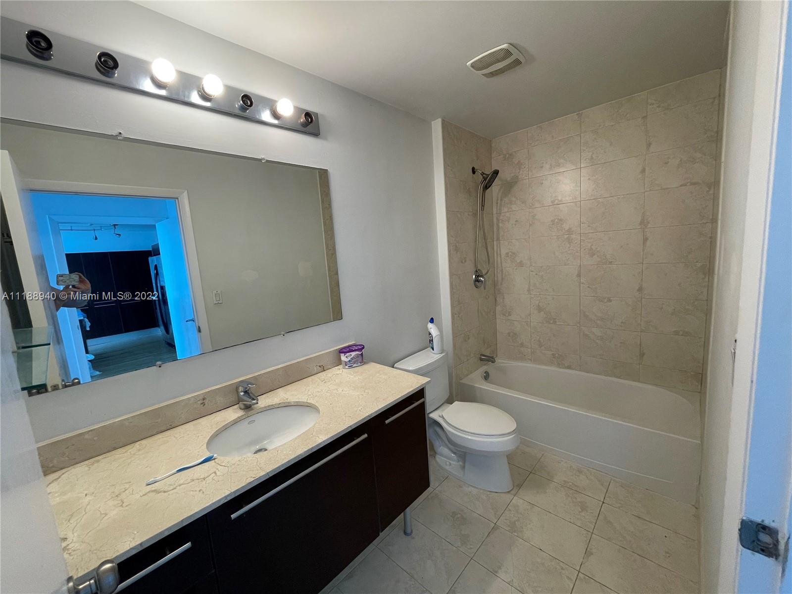 1900 N Bayshore Dr Unit: 4807