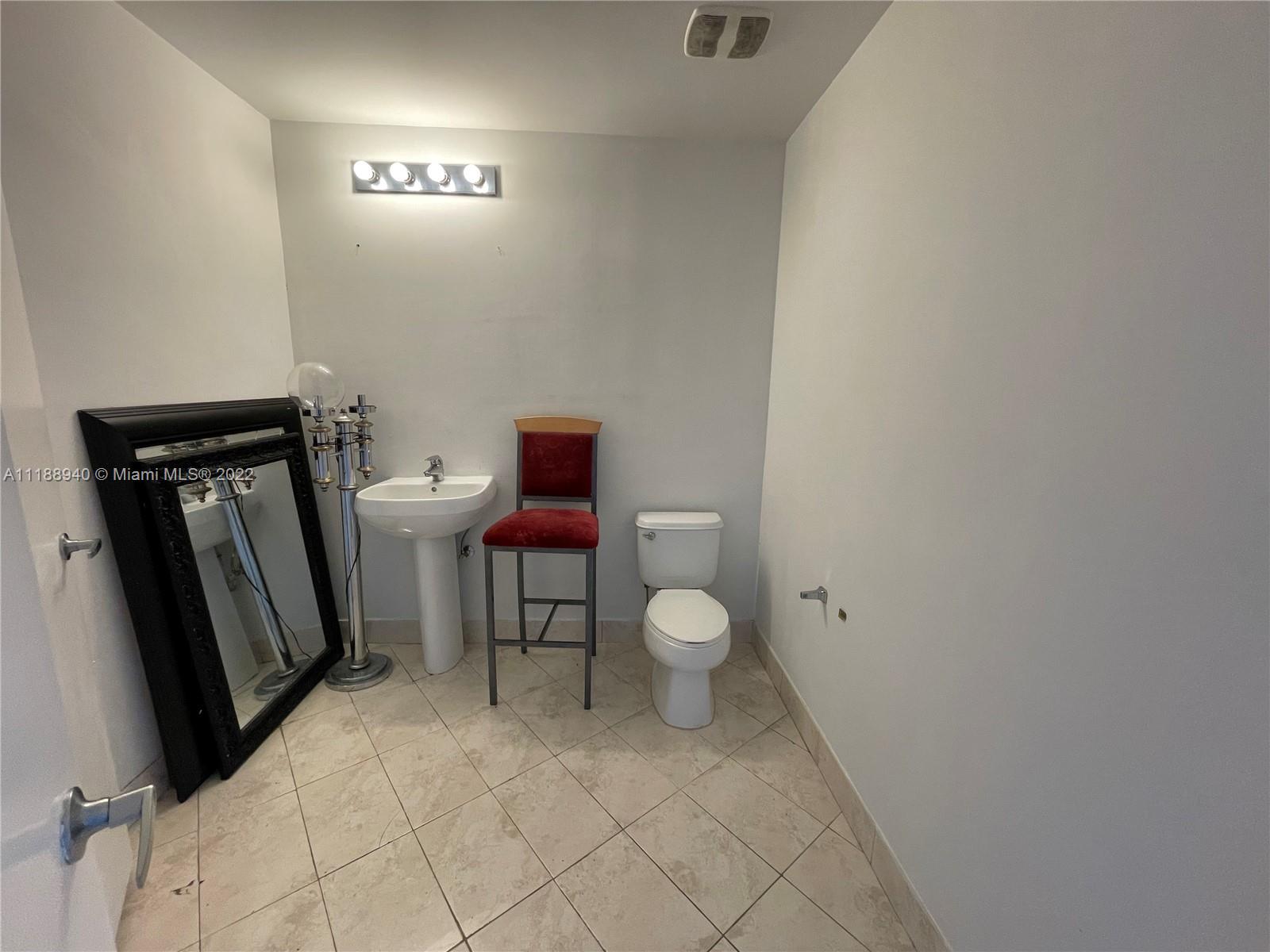 1900 N Bayshore Dr Unit: 4807