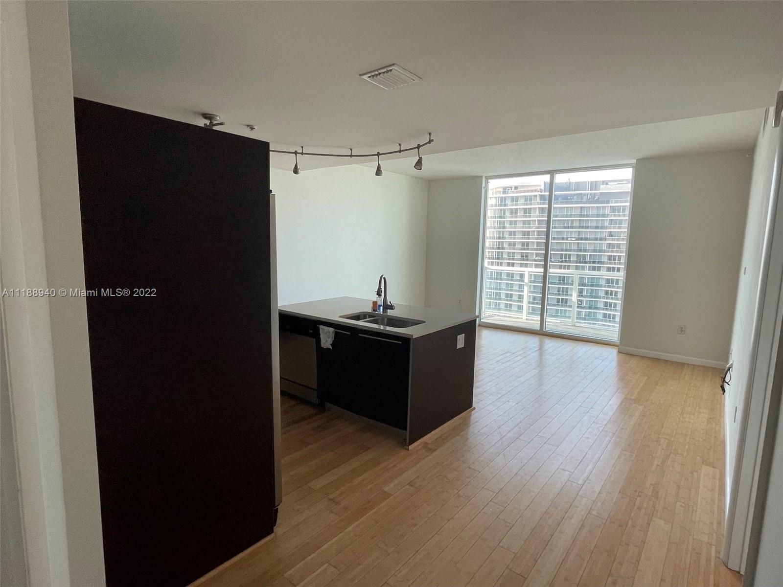 1900 N Bayshore Dr Unit: 4807