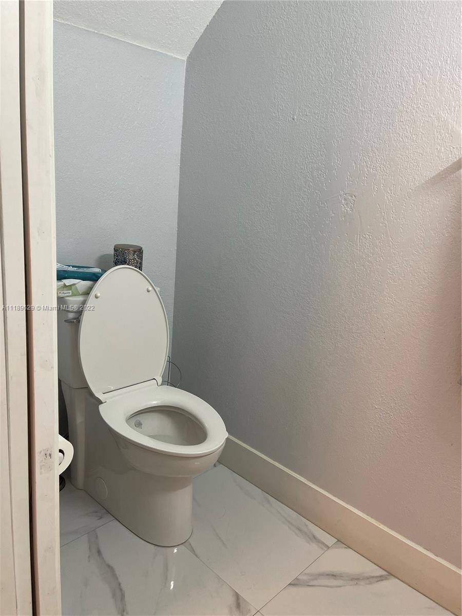 12067 SW 140th Ter Unit: 5-20