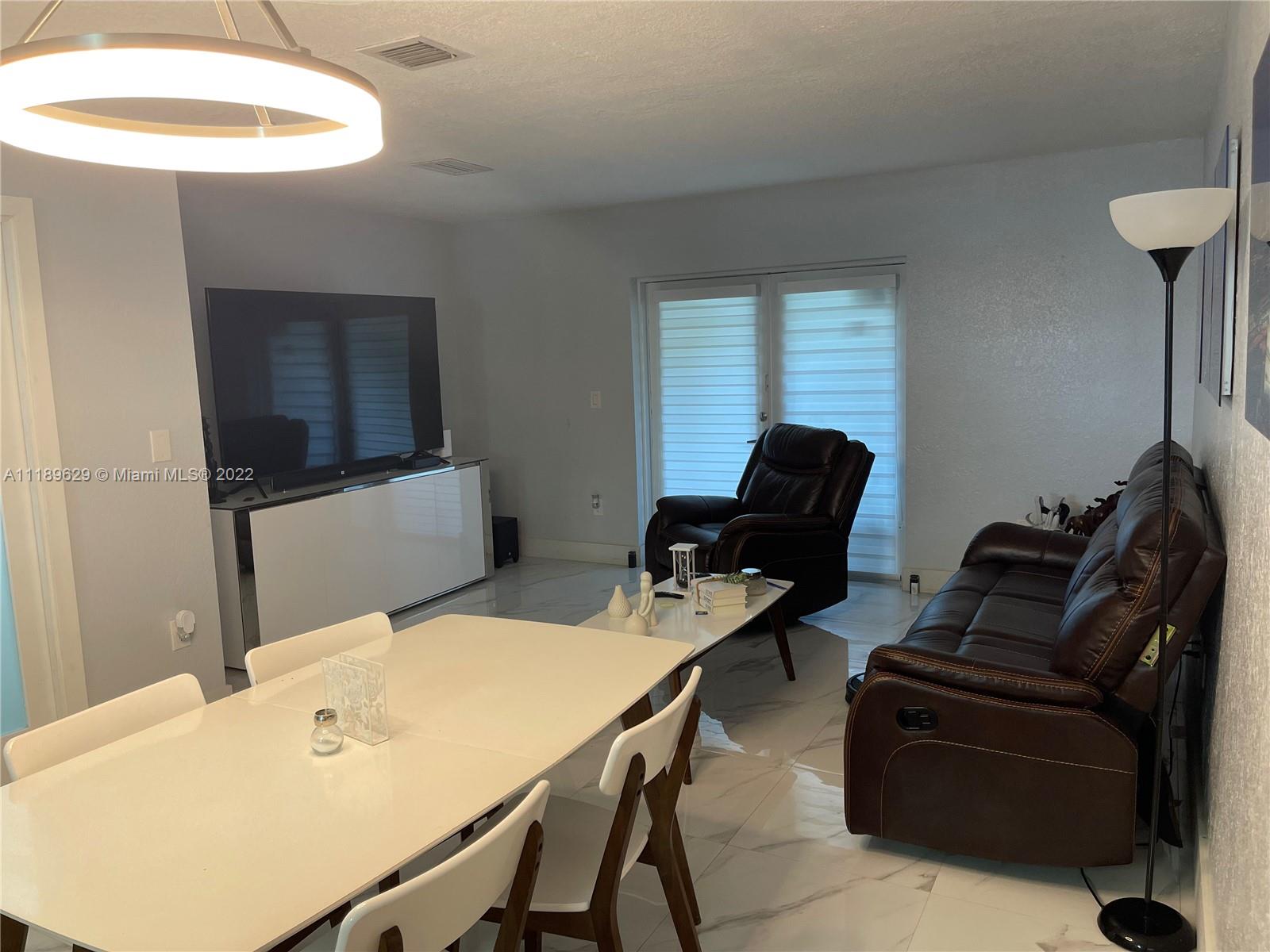 12067 SW 140th Ter Unit: 5-20
