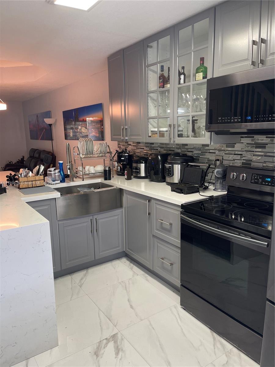 12067 SW 140th Ter Unit: 5-20