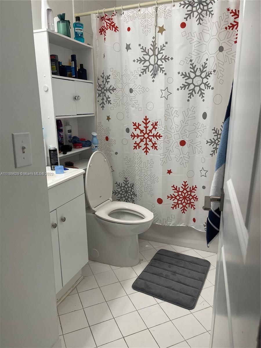 12067 SW 140th Ter Unit: 5-20