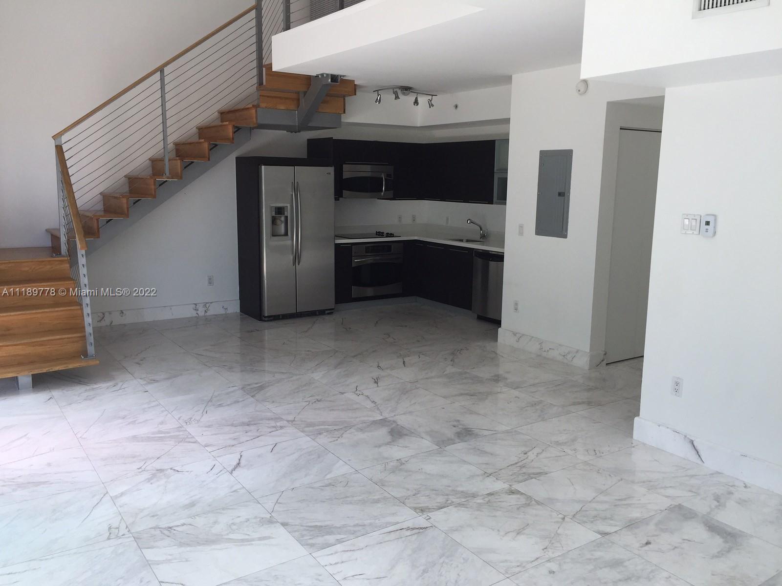 90 SW 3rd St Unit: TH506